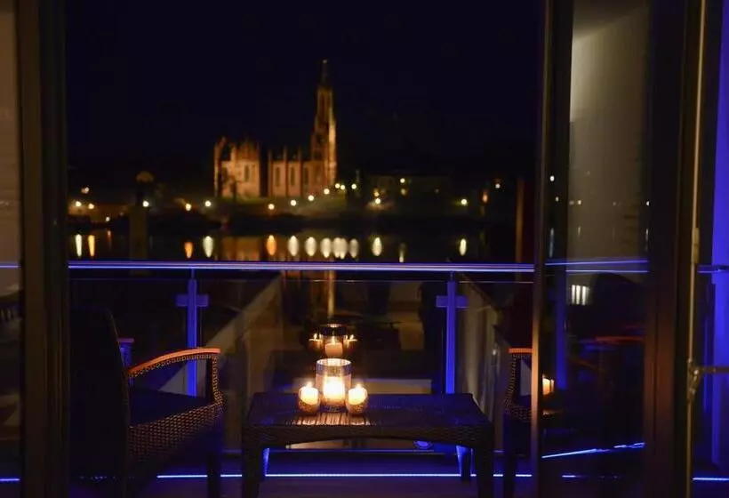Suite with lake view, Ringelnatz Insel