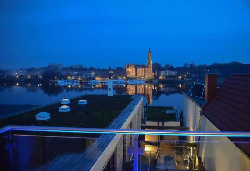 Suite with lake view, Ringelnatz Insel