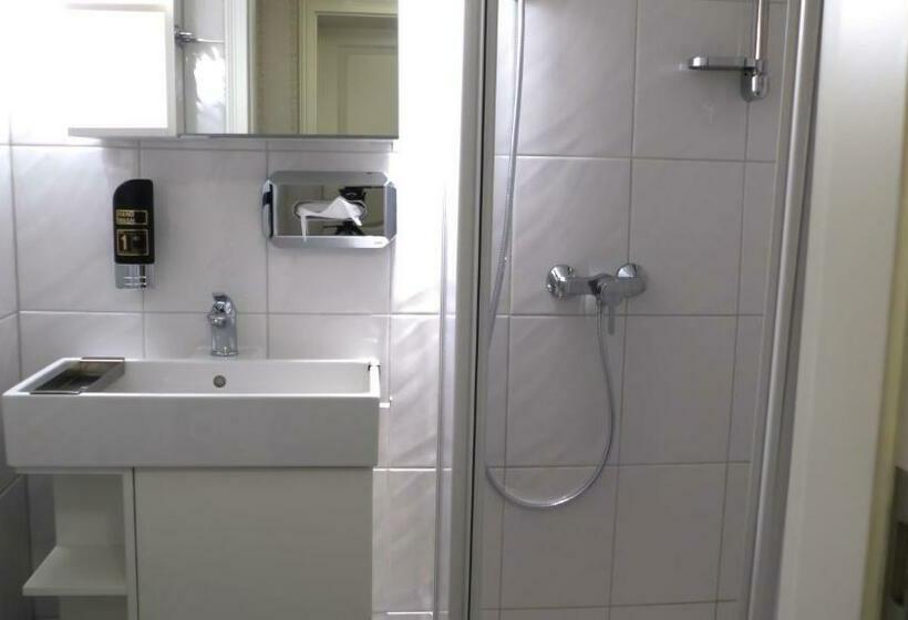 Номер Стандарт Трехместный, Romantisches Hotel Zur Traube Schwerin