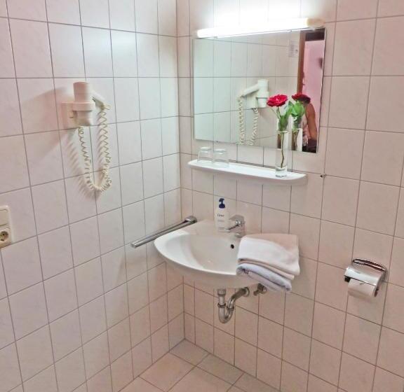 스탠다드 룸, Roseneck