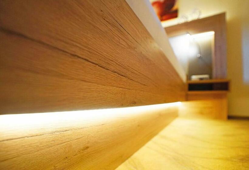 スタンダードルーム, Und Restaurant Bühlhaus