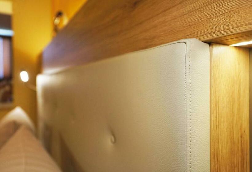 スタンダードルーム, Und Restaurant Bühlhaus