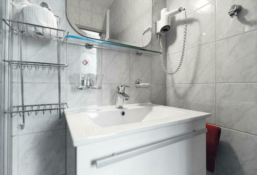 スタンダードルーム, Und Restaurant Bühlhaus