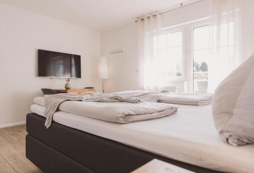 חדר סופריור עם מרפסת, Weingut Gehlen Cornelius