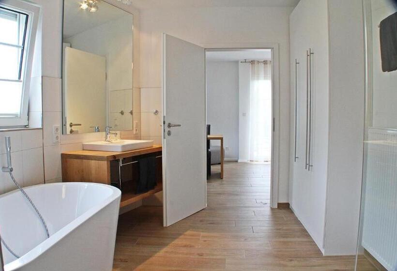 חדר סופריור עם מרפסת, Weingut Gehlen Cornelius