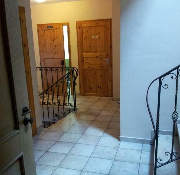 スタンダードルーム, Zur Frischen Quelle