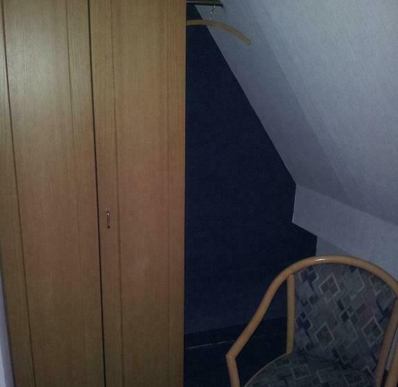 スタンダードトリプルルーム, Zur Frischen Quelle