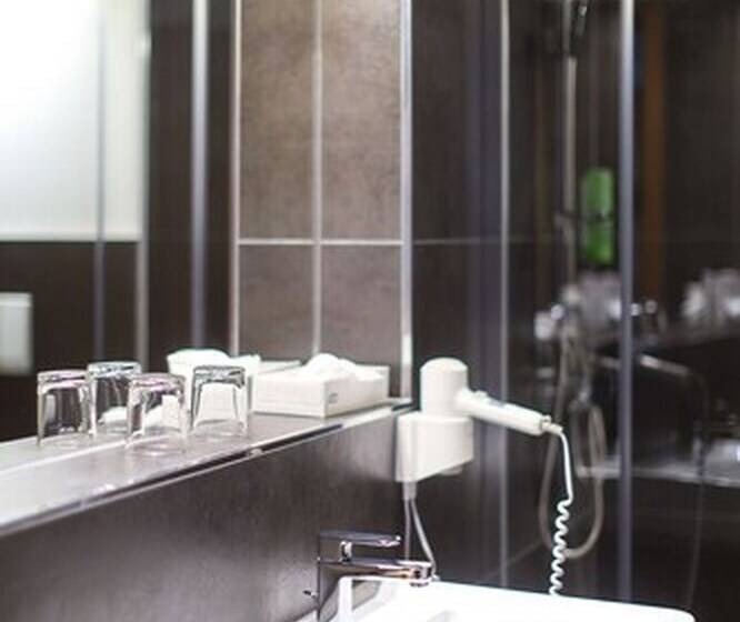 标准间, Sl Otel Budget