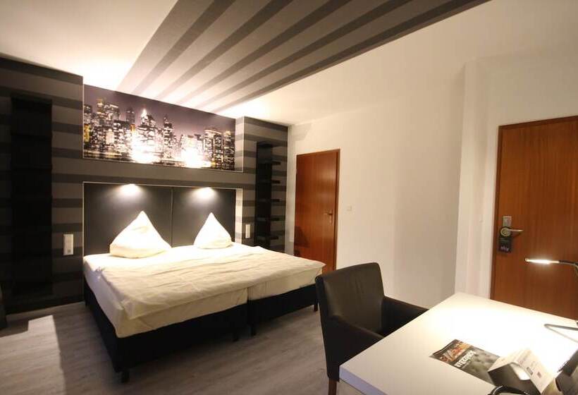 标准间, Sl Otel Budget