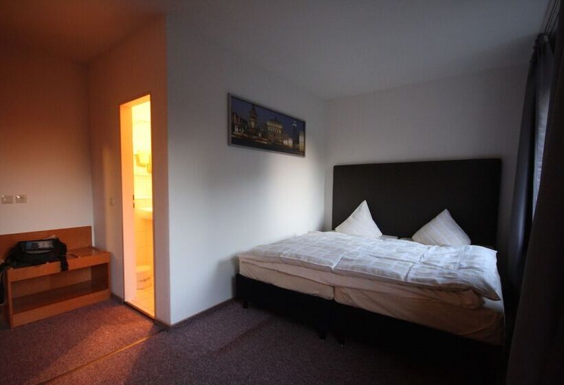이코노미 룸, Sl Otel Budget