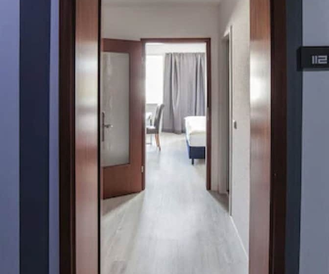 标准间, Sl Otel Budget