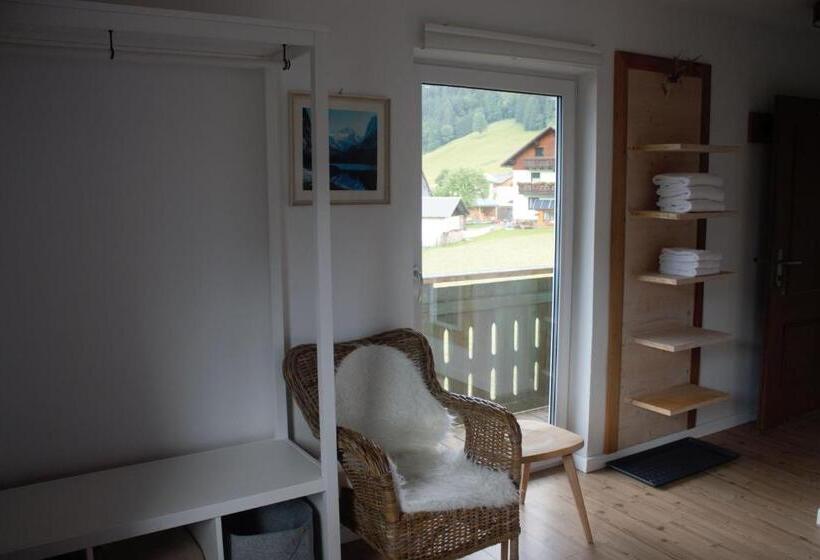 스탠다드 트리플 룸, Der Gamsjäger