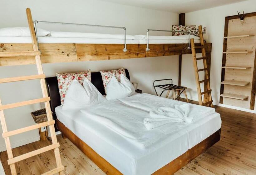 4인용 스탠다드 룸, Der Gamsjäger