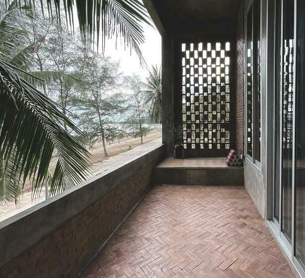 带海景的复工套房, Santi Beach Retreat