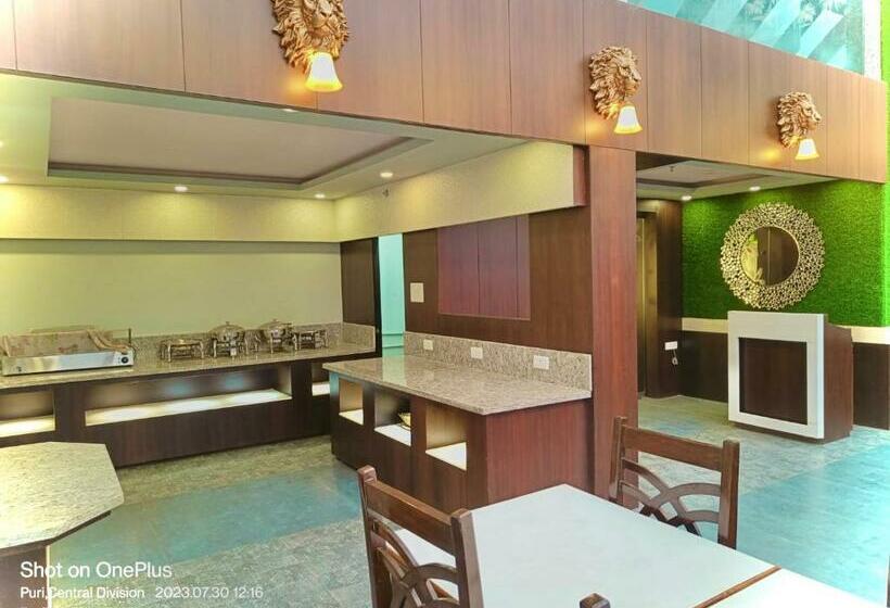 Quarto Deluxe, Kuber Palace ! Puri Near Sea Beach And Temple Fully Air Conditioned Hotel With Lift And Parking Faci