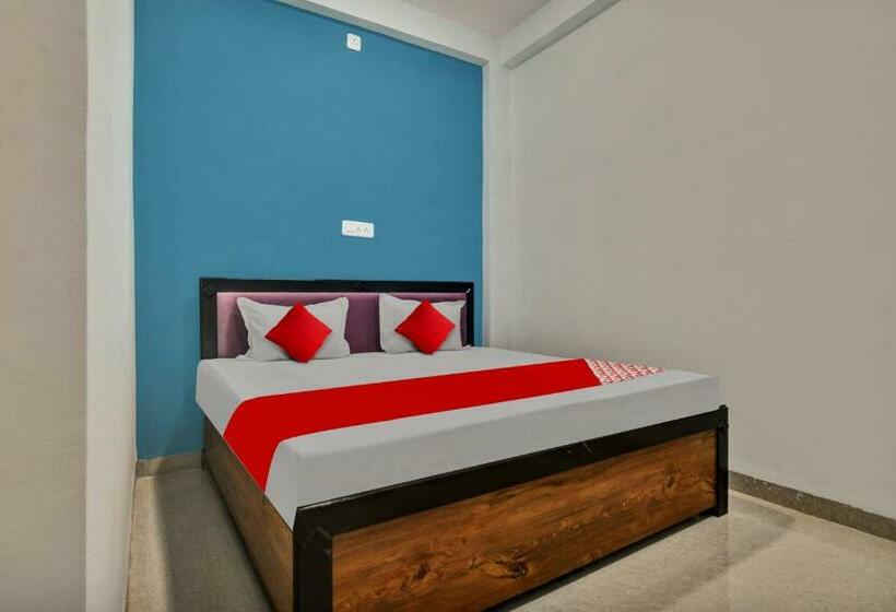Трехместный Номер Классика, Oyo Flagship 81292  Choice Inn