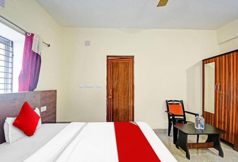 Quarto Triplo Clássico, O Sr Residency