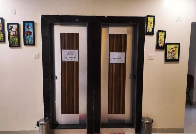 豪华房间, Sony Palace, Kolhapur