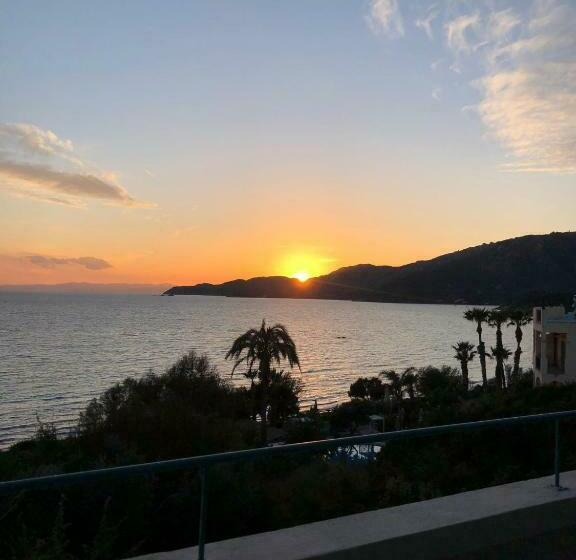 חדר דלוקס נוף לים, Villa Tre Mari