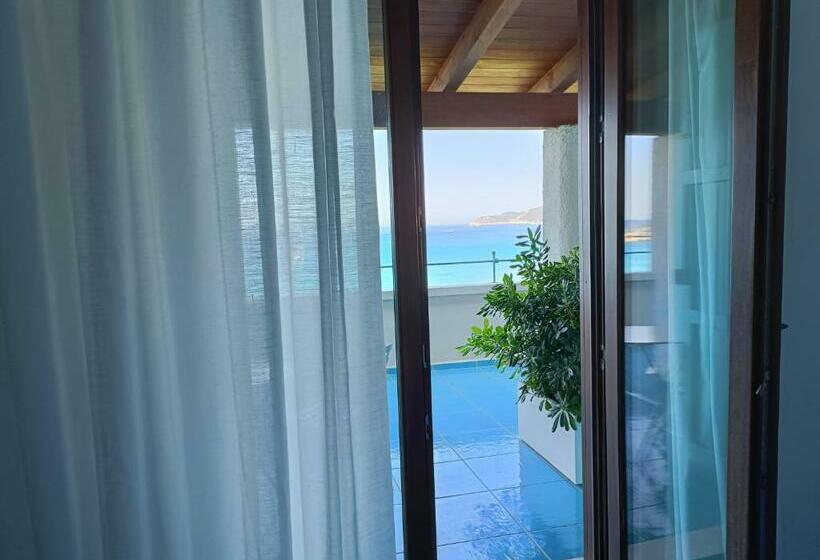 Номер Deluxe Вид на Море, Villa Tre Mari