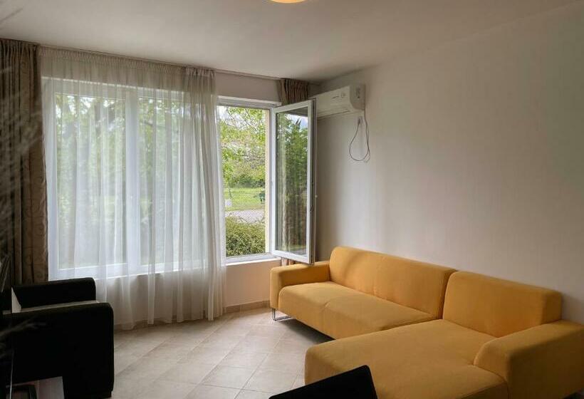 Apartamento 1 Quarto Rés-do-chão, Ravda Family Resort. Park&sea