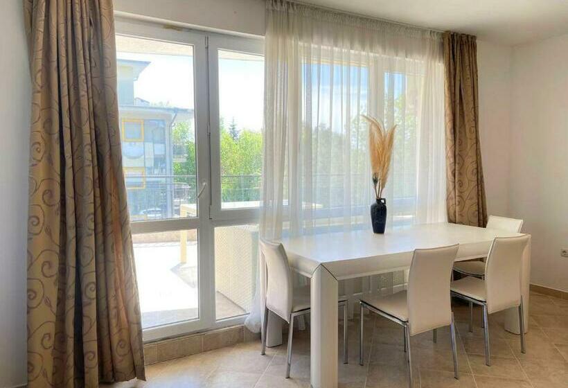 آپارتمان 1 خوابه با تراس, Ravda Family Resort. Park&sea