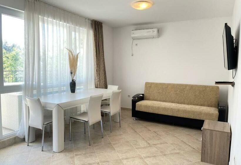 آپارتمان 1 خوابه با تراس, Ravda Family Resort. Park&sea