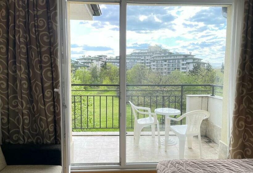 اتاق راحتی سه تخته, Ravda Family Resort. Park&sea