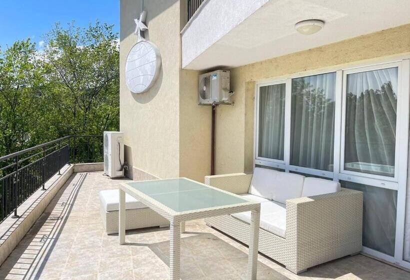 آپارتمان 1 خوابه با تراس, Ravda Family Resort. Park&sea