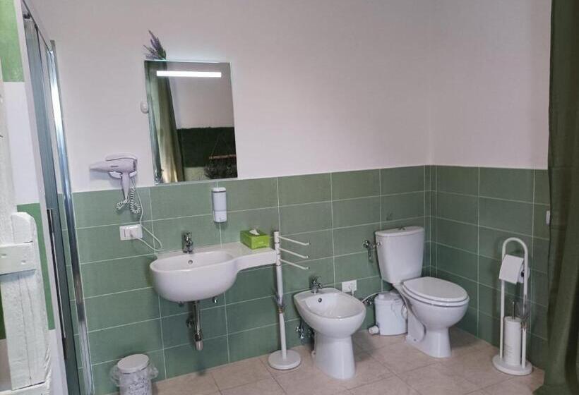 스탠다드 룸, La Sosta In Lunigiana