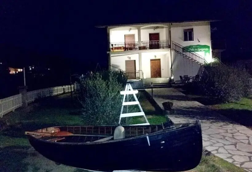 Standard Yhden Hengen Huone, La Sosta In Lunigiana