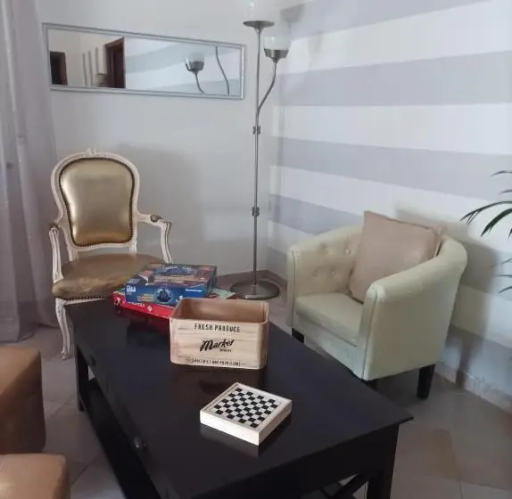 Standard Yhden Hengen Huone, La Sosta In Lunigiana