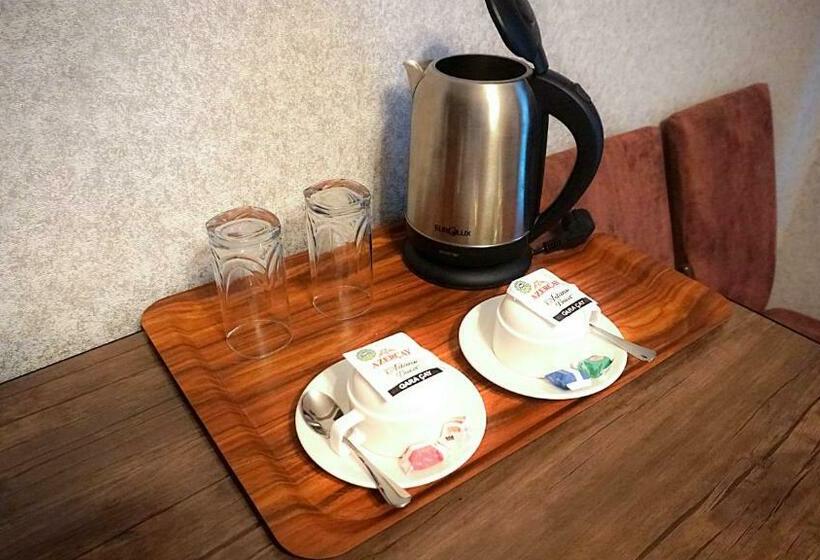 اتاق استاندارد, Nur Naftalan