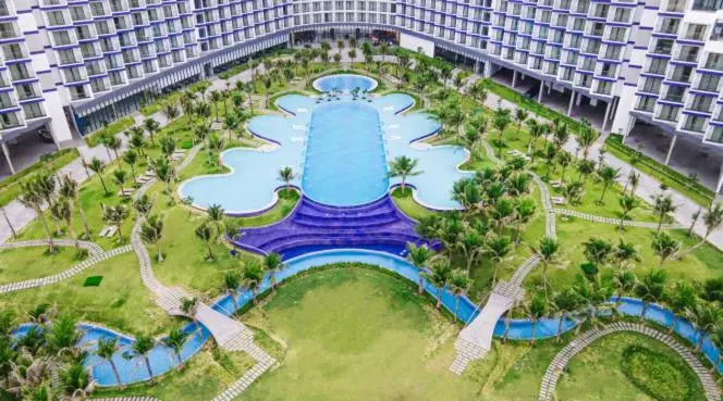 اتاق لوکس با چشم‌انداز دریا, Arena Cam Ranh Beach Resort