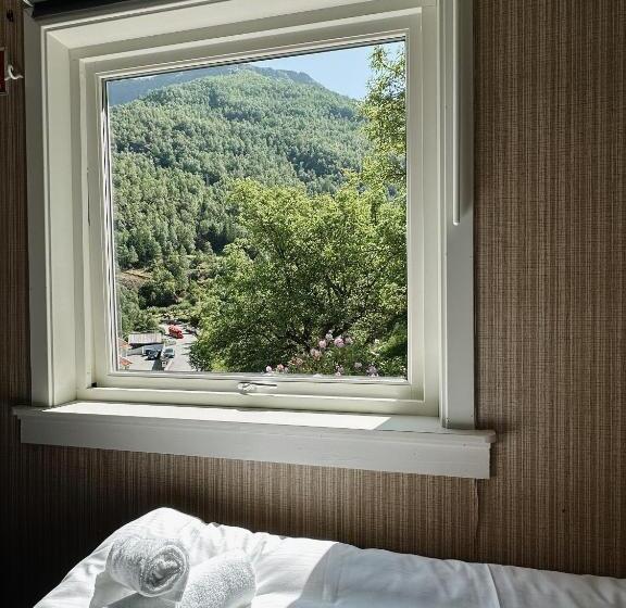 Номер Стандарт Вид на Сад, Svingen Guesthouse   Panoramic Fjord Views In Flåm