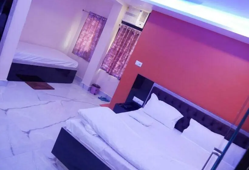 デラックストリプルルーム, Vaidehi Inn A Unit Of Vaidehi Guest House