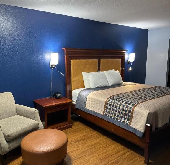 חדר דחוקס עם מיטת קינג, Tanglewood Motel