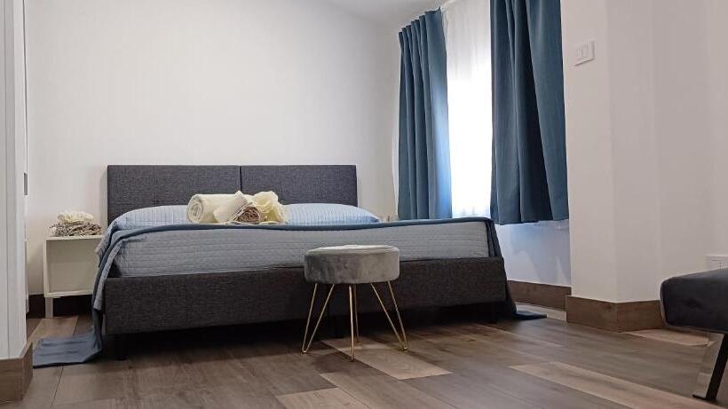 带城市景观的高级房间, Ar San Salvo B&b