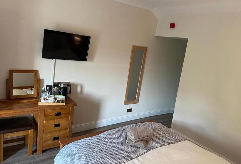 اتاق استاندارد با تخت بزرگ, The Cottage Inn