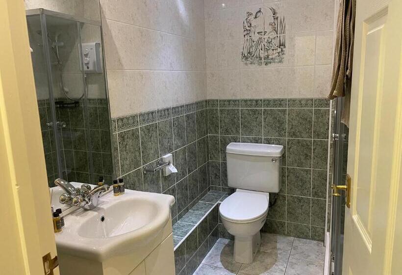 اتاق استاندارد, The Cottage Inn