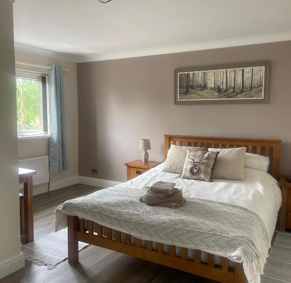 اتاق استاندارد با تخت بزرگ, The Cottage Inn