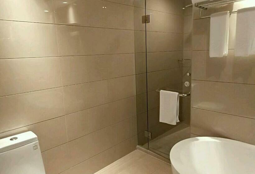 غرفة بيزنس, Hengna International