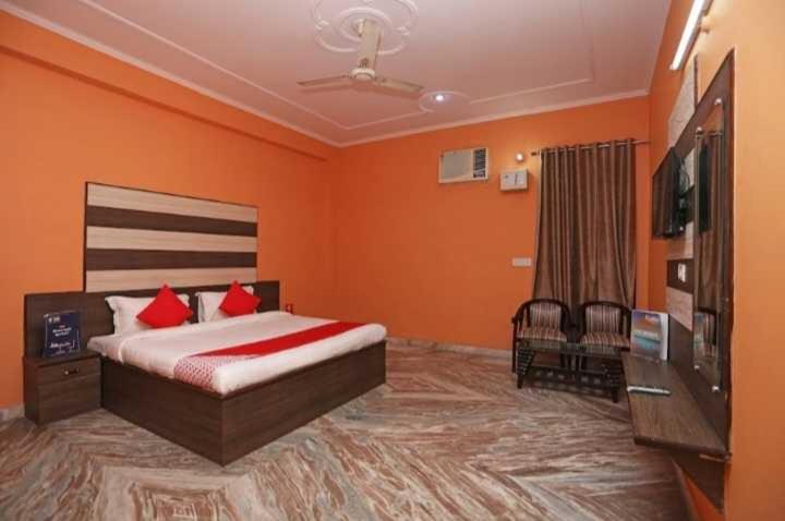 トリプルクラシックルーム, Oyo 81283 Chaudhry