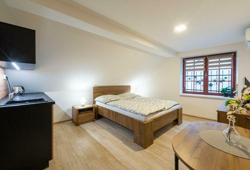 חדר סטנדרט, Rosakvět