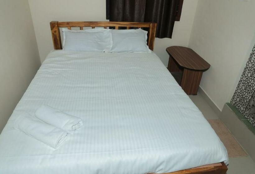 דירת שני חדרים, Rose Villa