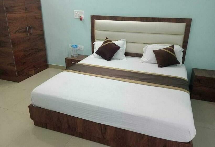 غرفة كلاسيكية ثلاثية, Oyo Flagship 81230 Mh Resort