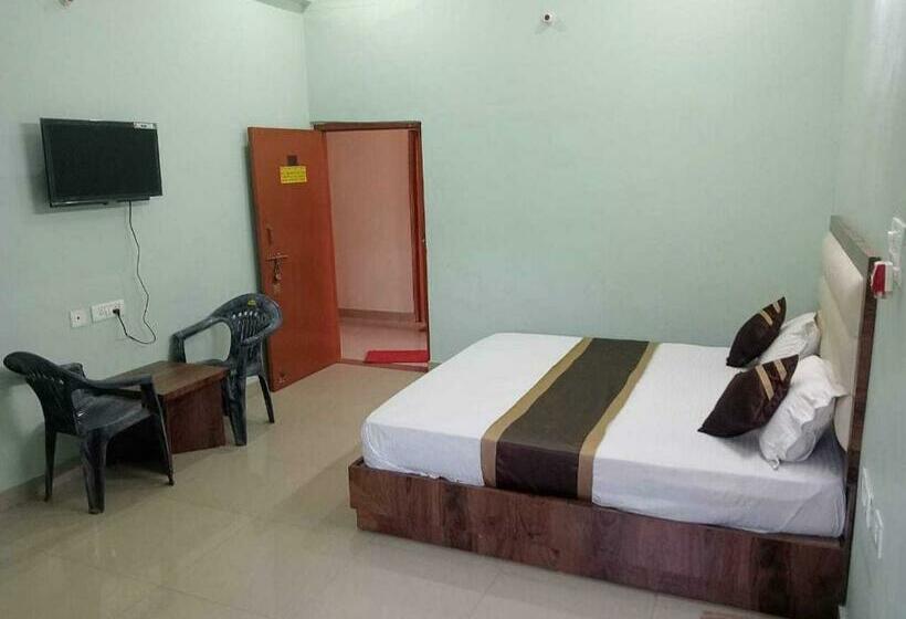 غرفة كلاسيكية ثلاثية, Oyo Flagship 81230 Mh Resort