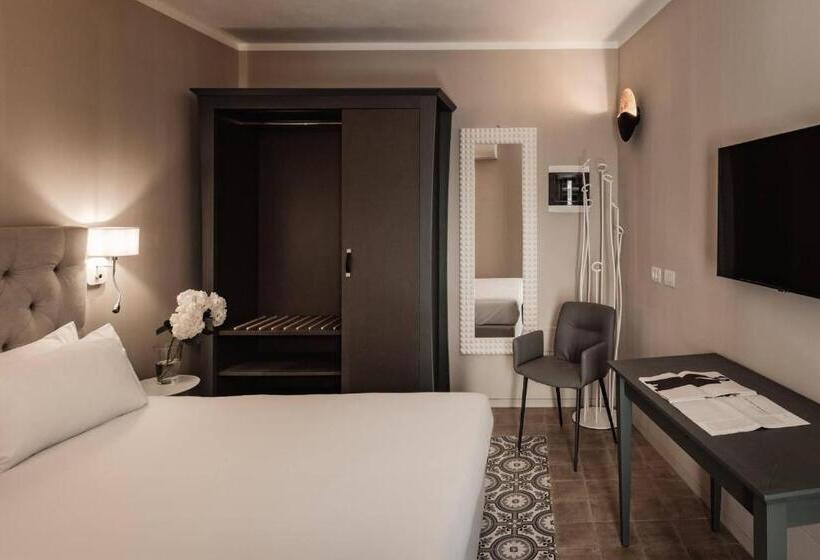 اتاق لوکس با تخت بزرگ, Ibb Hotel Palazzo Bettina Malta