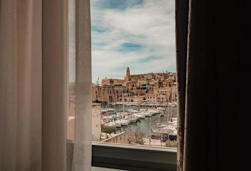 سوئیت پریمیوم, Ibb Hotel Palazzo Bettina Malta