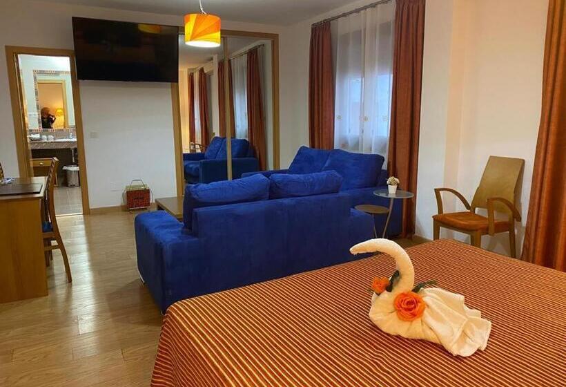 سوییت جونیور, Las Tablas